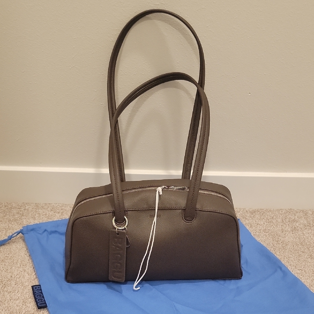 SOLD-- Baggu Regular Size Bowler In Recycled Leather